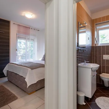 Апартаменты M&b Oasis With Pool And Jacuzzi *