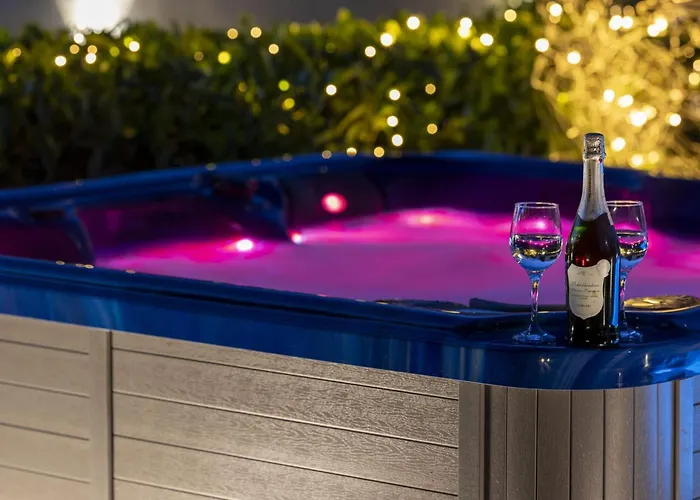 M&B Green Oasis With Pool And Jacuzzi Bibinje