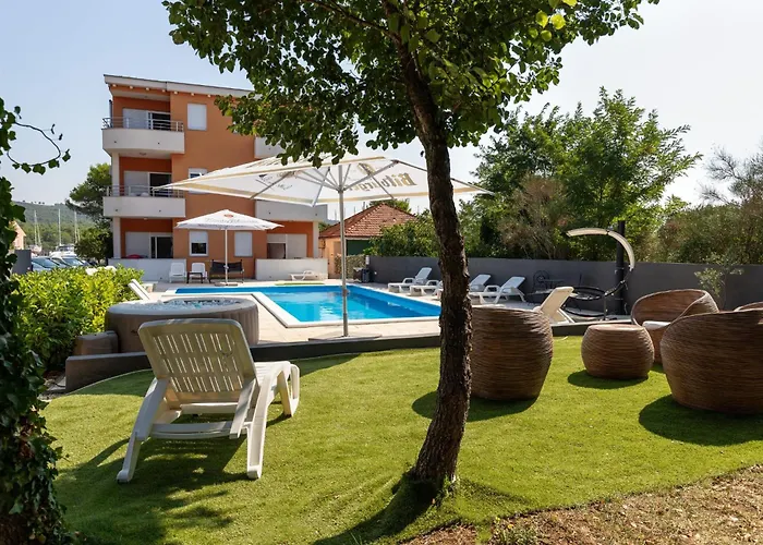 Apartamento M&B Green Oasis With Pool And Jacuzzi