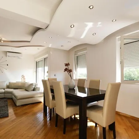 Apartment M&b Oasis With Pool And Jacuzzi