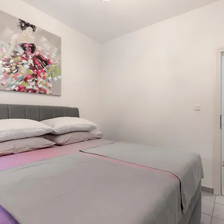 M&b Oasis With Pool And Jacuzzi Apartamento Bibinje
