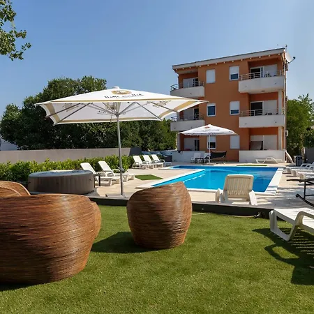 Apartment M & B Bibinje