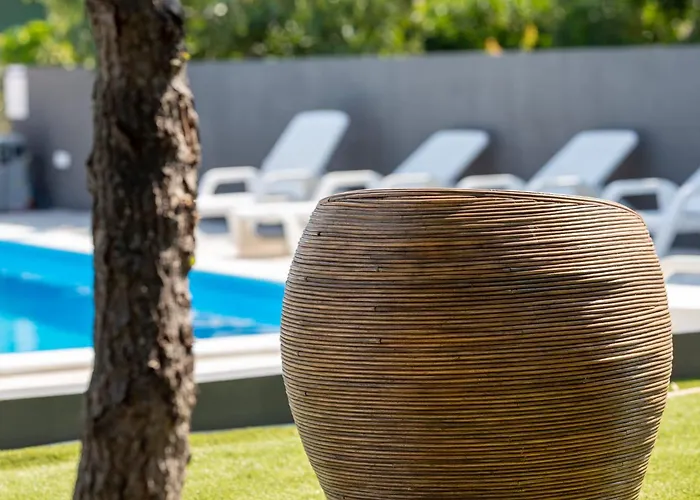 M & B 아파트 비빈제